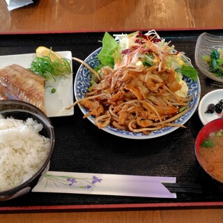 口コミ一覧 : お食事処 レンキチ - 逆井/洋食 [食べログ]