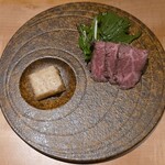 新横浜 鉄板焼き牛鳴 - 和牛のローストビーフ