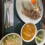 新宿西口ガパオ食堂 - 