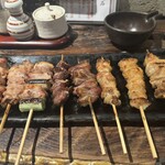 母屋食堂　一炭もんめ - もも ＆ なんこつ ＆ ねぎま＆ ぼんぼち ＆ 砂肝 ＆ はつ ＆ かわ ＆ せせり  (全て塩)