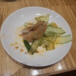 スーツァン・レストラン陳 - 小皿に取った雲白肉・その2です。