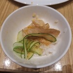 スーツァン・レストラン陳 - 白いご飯の上にのせた雲白肉・その3です。