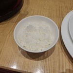 スーツァン・レストラン陳 - お茶碗の白いご飯です。