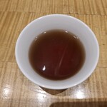 スーツァン・レストラン陳 - おかわりのお茶です。