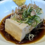 七津屋 - おでん とうふ 180円
