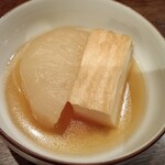 蕎麦ひら井 - 厚揚げと大根煮