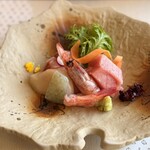 蜻蛉亭 - 新鮮なお刺身