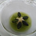 フィリップ・ミル 東京 - きゅうりのゼリーと柑橘とショウガのクリーム