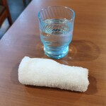 ニラー 南インド料理 - おしぼり