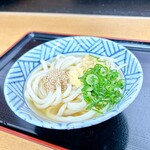 うどん さか枝 - かけ(小) 320円
      もっとシンプルでいい気が……