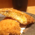 こころや - 鎌倉ロースハムポテサラ挟みカツアップ