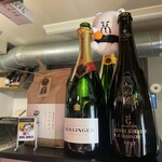 鳥刺し酒場 スタンドくーま君 - 