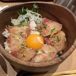 「こめらく 海鮮ごはんと、唐揚げと。」 - 寒ブリのあつめしおひつごごはん