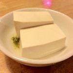 かしわや - お通し お酢&柚子胡椒で食べる温奴