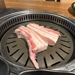 熟成肉専門店 ヨプの王豚塩焼 - 