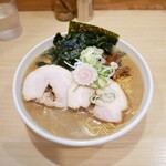 自家製麺 麺や 六等星 - 濃い煮干しそば1,200円