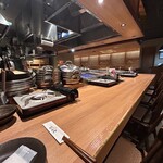 串焼串天 ワインto日本酒 でべそ - カウンター