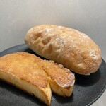 しあわせをはこぶパン - ドゥミバケット＆ハニートースト