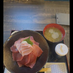 海鮮丼 まぐろ家 - 