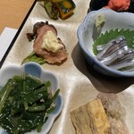 蛭子丸 - チキン南蛮、キビナゴのお刺身、　ほうれん草のお浸し
