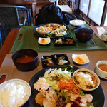 ひげまるカフェ - 料理写真:日替わりランチ