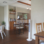 C'est joli - 丁度13時、今回は程好くで空いていた。