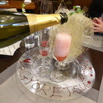 リストランテ ラ チャウ - シャンパンをそそぎ