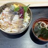 小松水産の海鮮丼