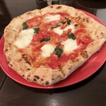 329128723 - (限定メニュー)水牛モッツァレラとチェリートマト、バジリコのマルゲリータ