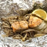 横浜紅葉坂日本酒 ふじひら - 【焼き物】鮭ホイル焼き。