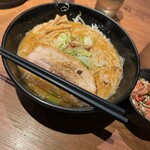 春一家 三代目 麺宿 - 