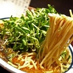 神名備 - 香りと味がとても中毒性があるスープにそして玉子麺の絡みも素晴らしい。