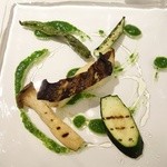 リストランテ サクラ - 愛媛県真鯛のソテー、ほうれん草、エシャロット、ハーブのソース