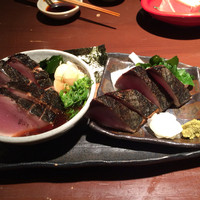寅八商店 心斎橋店 - カツオの藁焼きタタキ