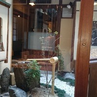 鴨川たかし - 席から見た中庭