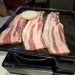 サムギョプサル専門店 金ちゃん 新宿西口店 - 