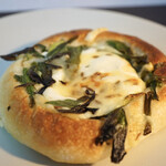 un peu de - ・たっぷりネギとフォンデュソース -クミンの香り- 270円/税込