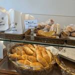 塩パン屋 パン・メゾン すみだ浅草通り店 - 