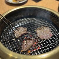 ホルモン焼肉 富や 栄店 - 