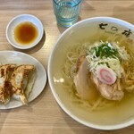 しょうがラーメン 七の庫 - ・生姜らーめん（980円）
                                ・餃子3個（380円）