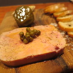 Ata - あん肝のテリーヌ、生胡椒、梅肉、ブリ・ド・モー1