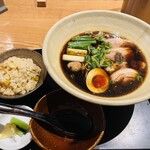 鴨と醸し 鼓道 - 季節の炊き込みご飯(栗)