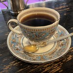鈴木珈琲店 - ウェッジのフロレンティーン。友人は別のカップでした。