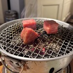 炭火焼肉ホルモン まるは - 
