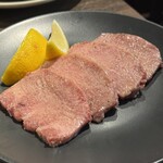 ホルモン コウ - 上タン