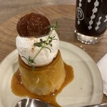 カンノンコーヒー - 栗は半分だけでした。でも程よい甘さで美味しい