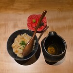 新横浜 鉄板焼き牛鳴 - ガーリックライス