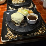 Bistro ハンバーグ - ハンバーグ 130g・モッツァレラチーズ
