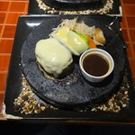 Bistro ハンバーグ - ハンバーグ 130g・モッツァレラチーズ