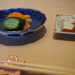 鮨 はやたか - お通し的お新香